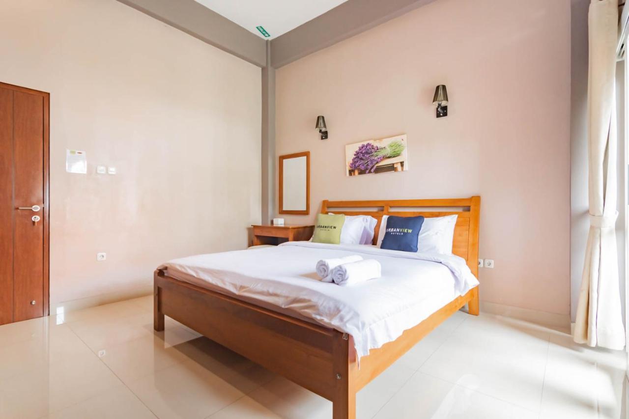 Urbanview Syariah Insani Cisarua Puncak Hotel Bogor