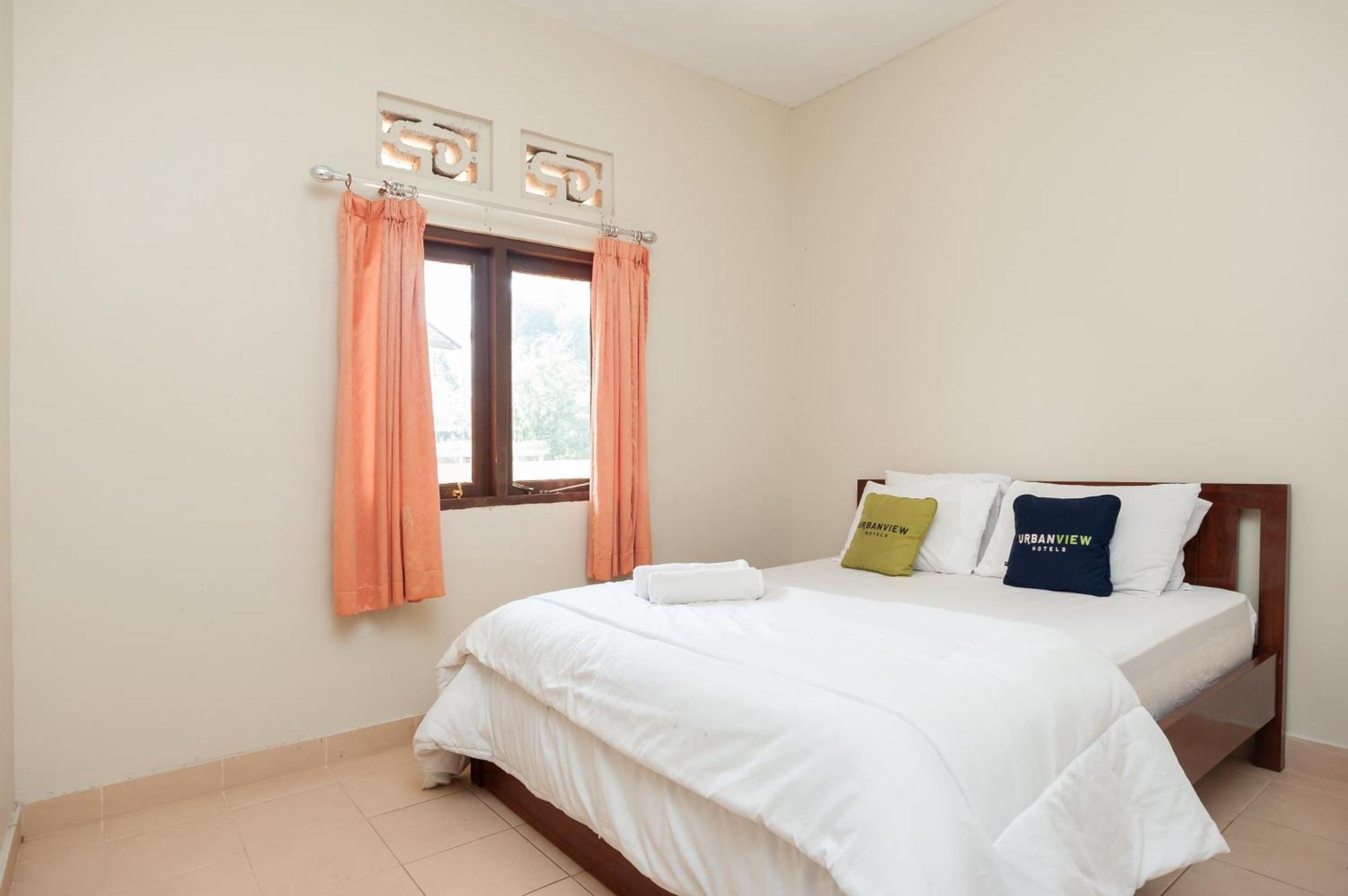 Urbanview Syariah Insani Cisarua Puncak